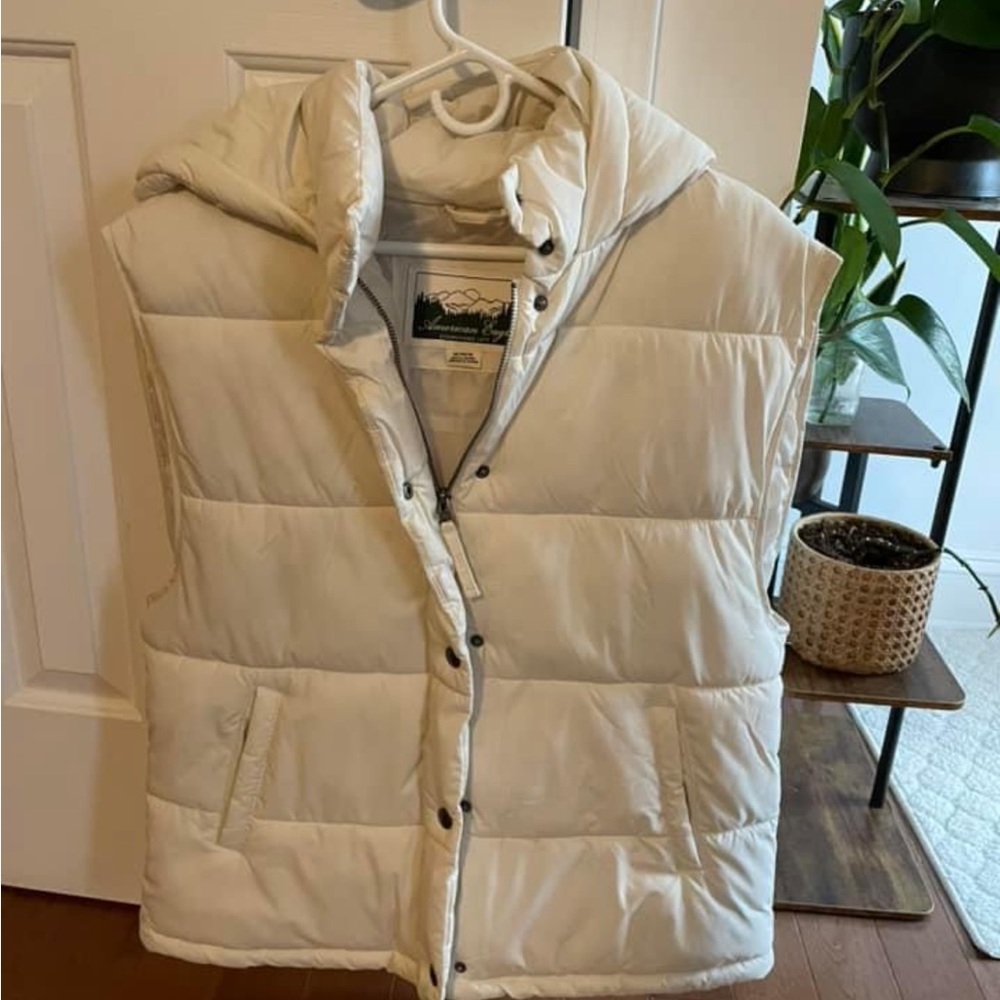 Women’s AE Puffer Vest